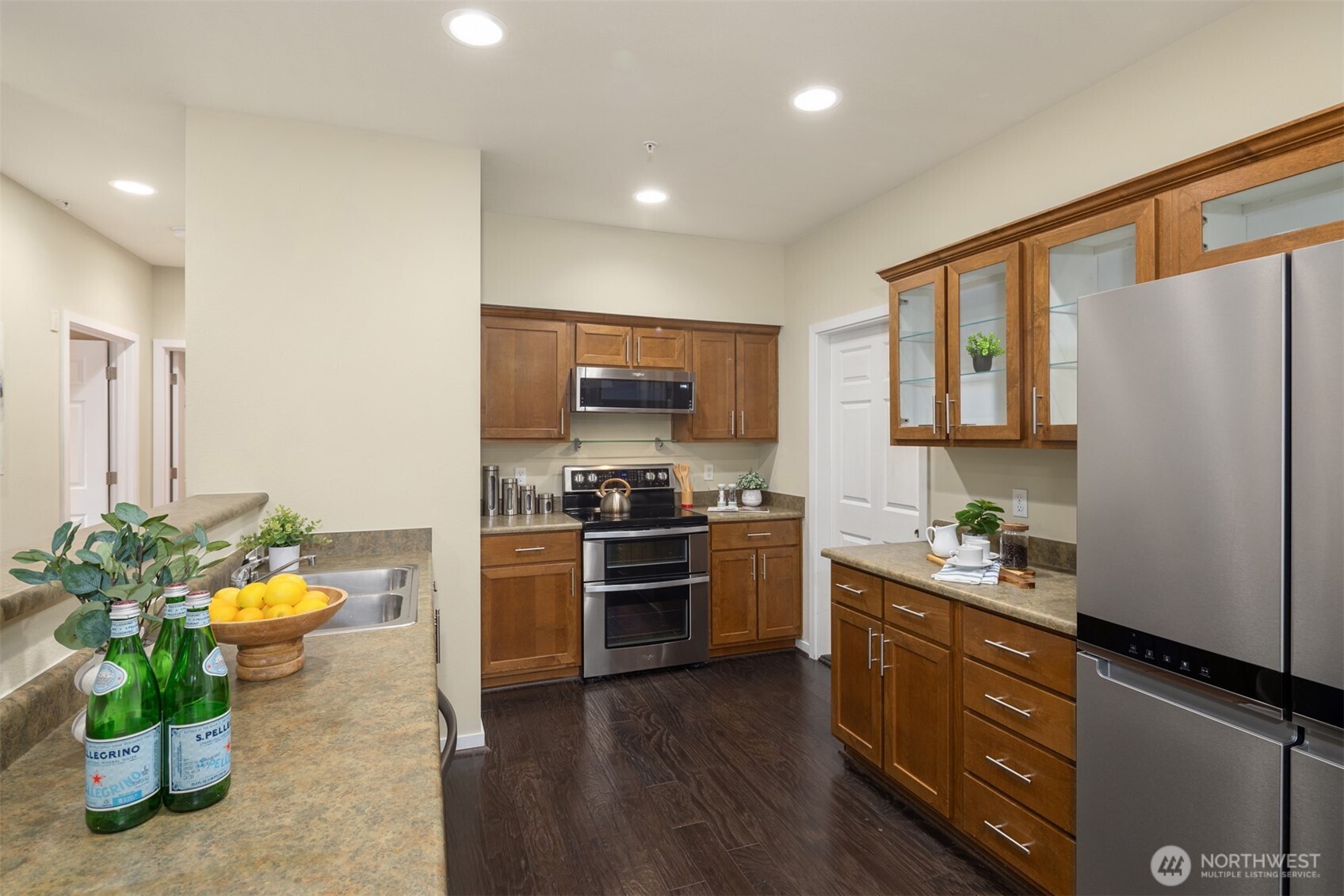 1900 Weaver Road, Unit R201 Snohomish, WA 98290 - Photo 9 of 29 Gallery Image 9