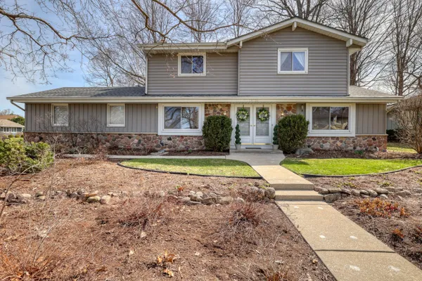 $459,900 | 14235 West Wilbur Drive, New Berlin, WI 53151