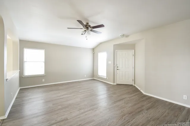 $1,595 | 7410 Great Lakes Drive, San Antonio, TX 78244