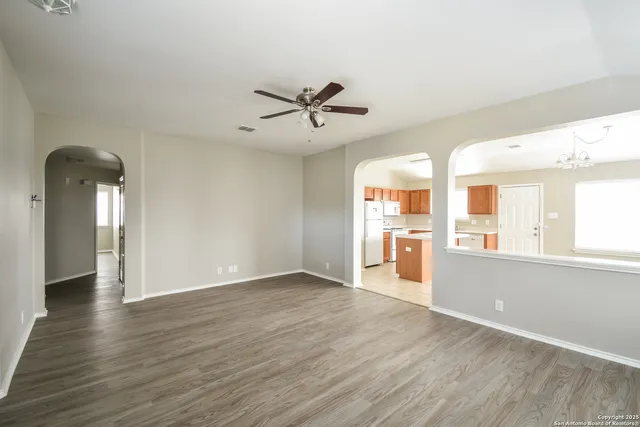 $1,595 | 7410 Great Lakes Drive, San Antonio, TX 78244