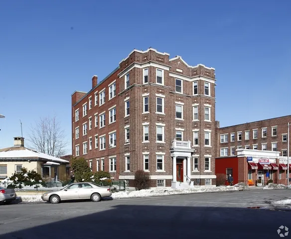 $1,700 | 1 Harbor Street, Unit 11, Salem, MA 01970