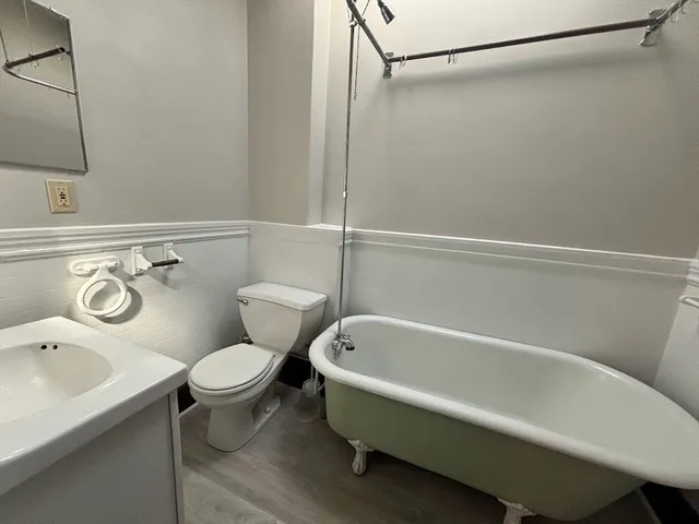 $1,700 | 1 Harbor Street, Unit 11, Salem, MA 01970