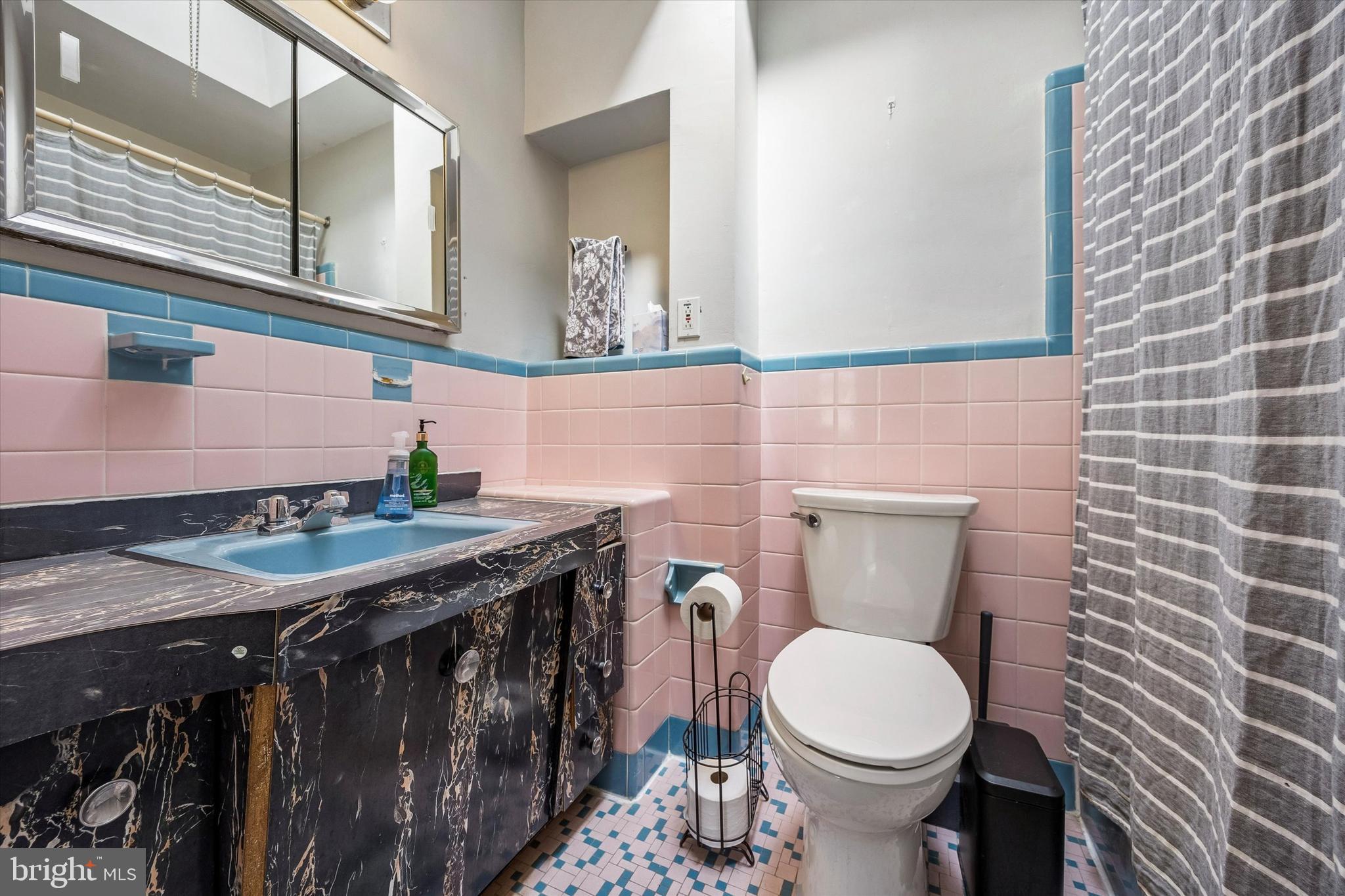 7613 Fillmore Street Philadelphia, PA 19111 - Photo 12 of 23