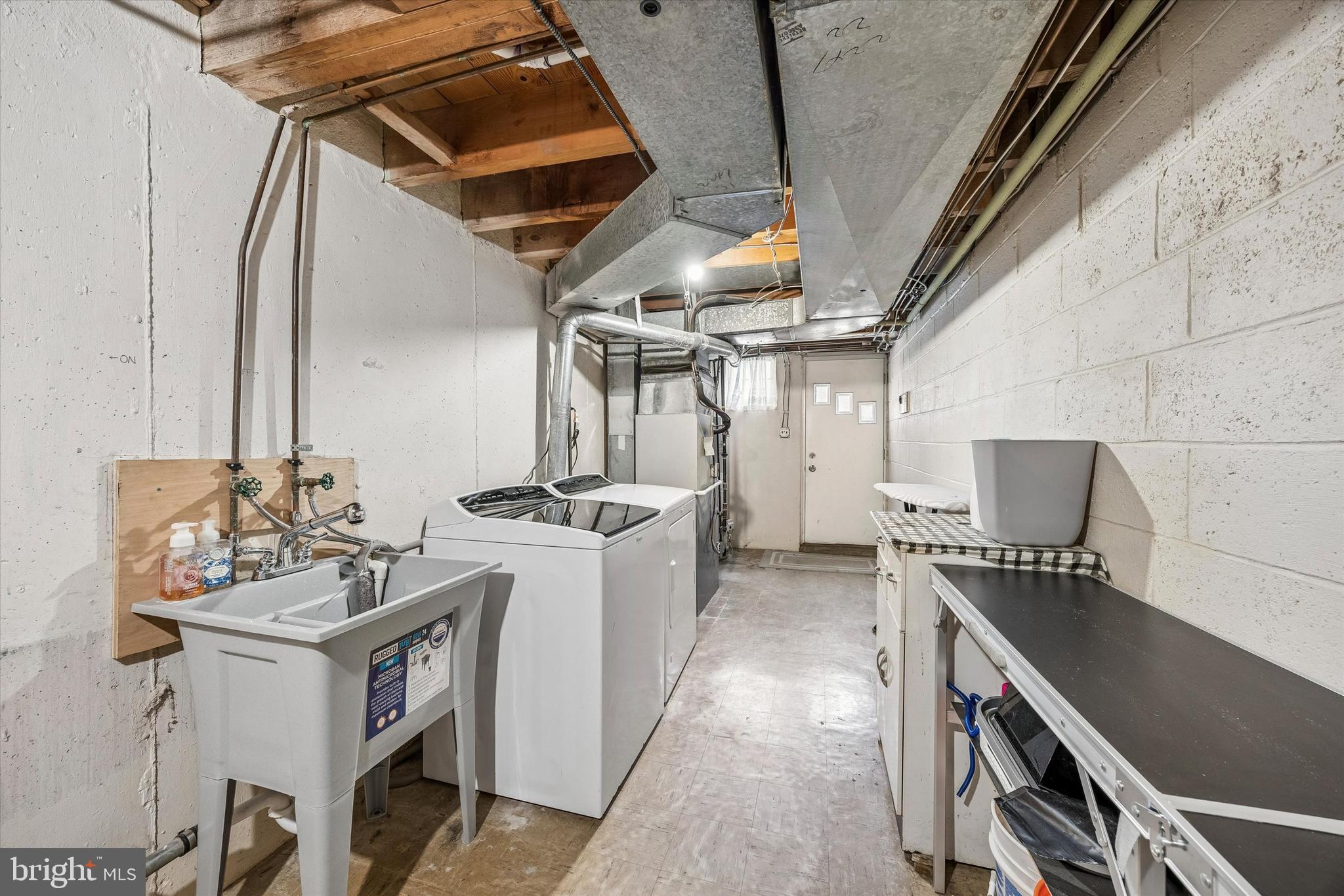 7613 Fillmore Street Philadelphia, PA 19111 - Photo 20 of 23