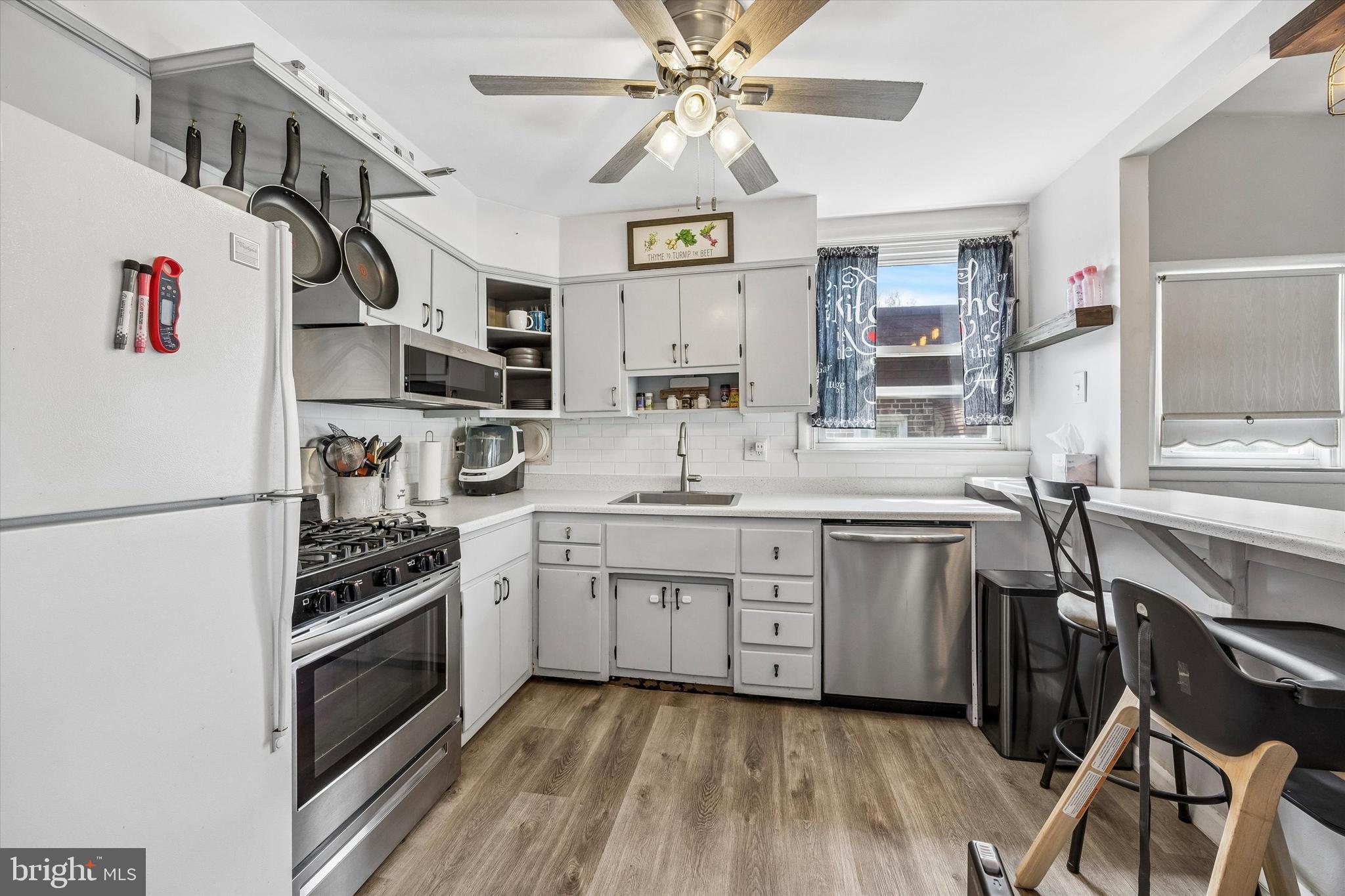 7613 Fillmore Street Philadelphia, PA 19111 - Photo 6 of 23