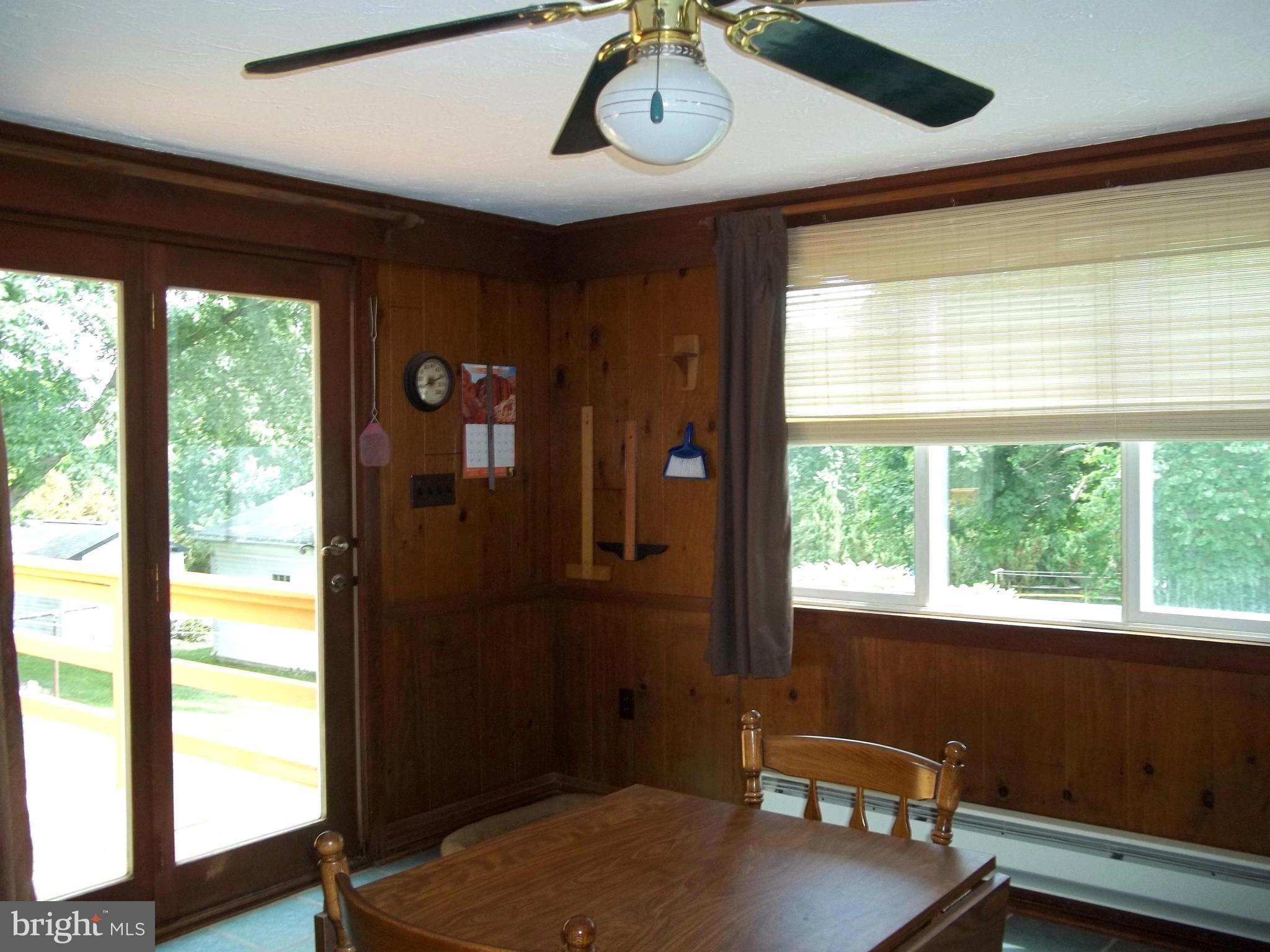 2106 Woodview Road Finksburg, MD 21048 - Photo 9 of 26 Family Room