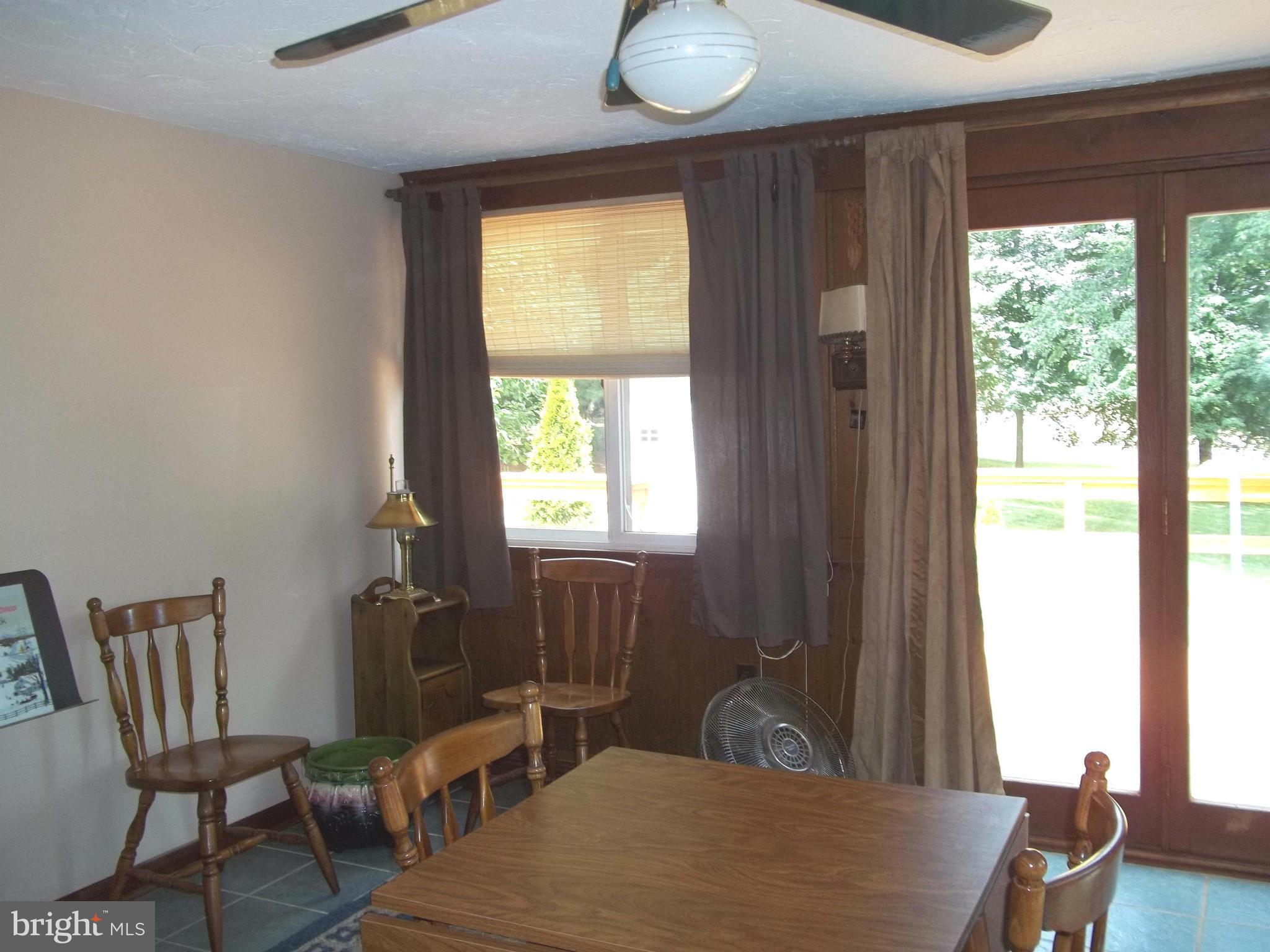 2106 Woodview Road Finksburg, MD 21048 - Photo 10 of 26 Family Room