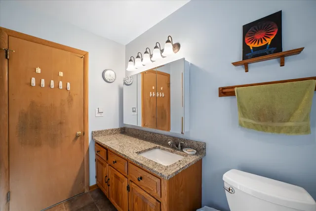 $345,000 | N87W18225 Queensway Street, Menomonee Falls, WI 53051