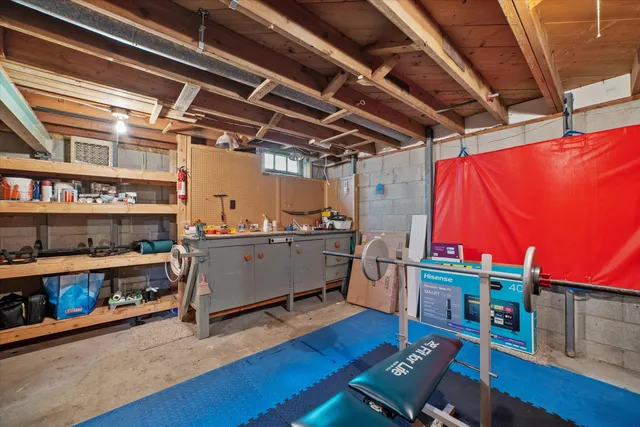 $345,000 | N87W18225 Queensway Street, Menomonee Falls, WI 53051