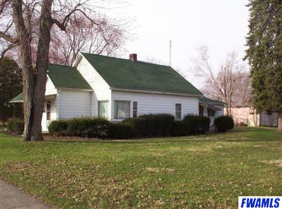 922 Line Street Decatur, IN 46733 - Photo 2 of 3