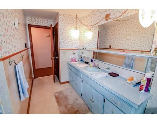 63 Carroll Road Grafton, MA 01536 - Photo 14 of 37 Gallery Image 14