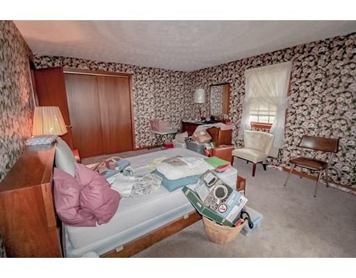 63 Carroll Road Grafton, MA 01536 - Photo 18 of 37 Gallery Image 18