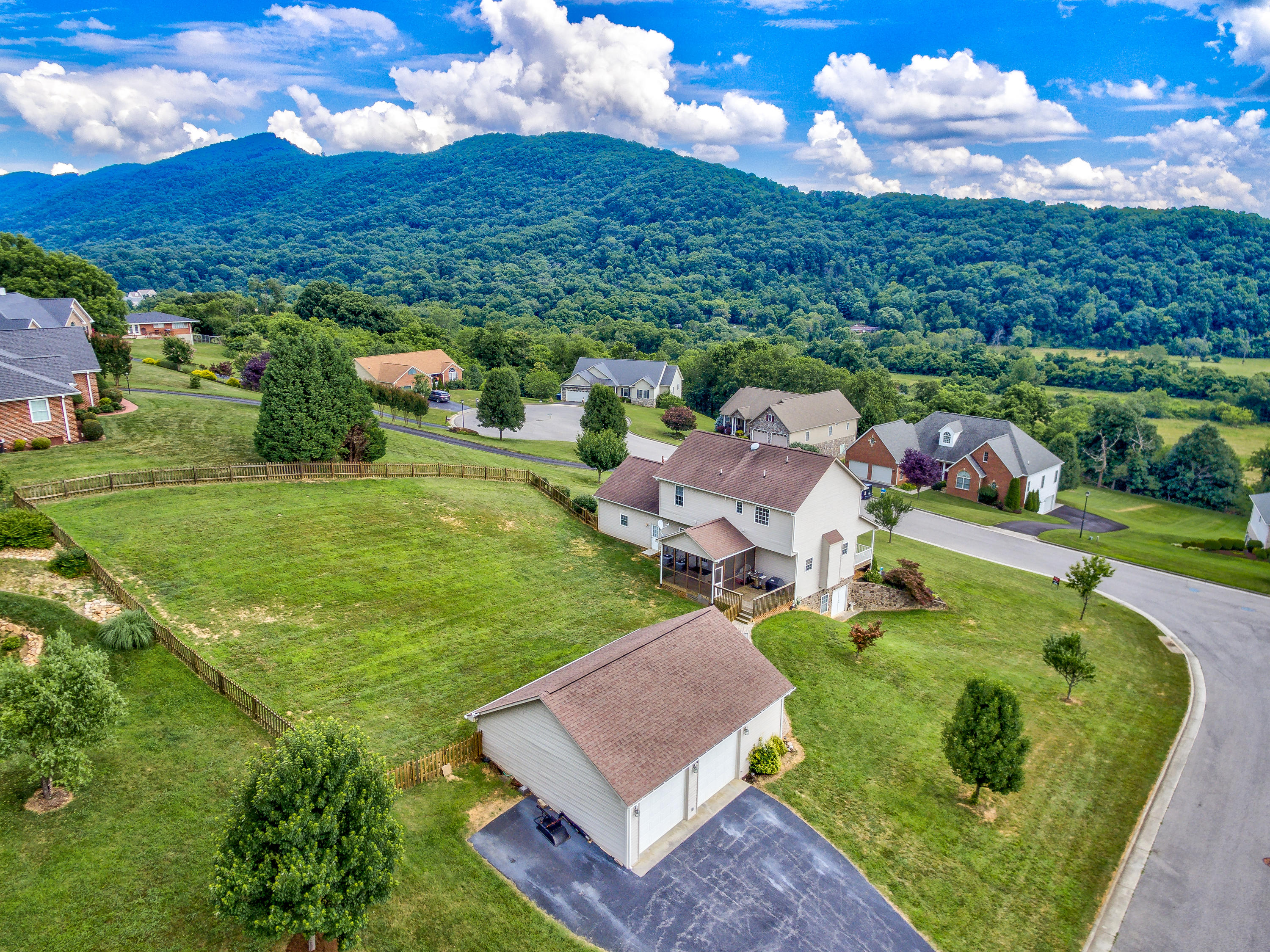 3547 Pinnacle Ridge Road Northeast Roanoke, VA 24012 - Photo 4 of 45 IMG_3