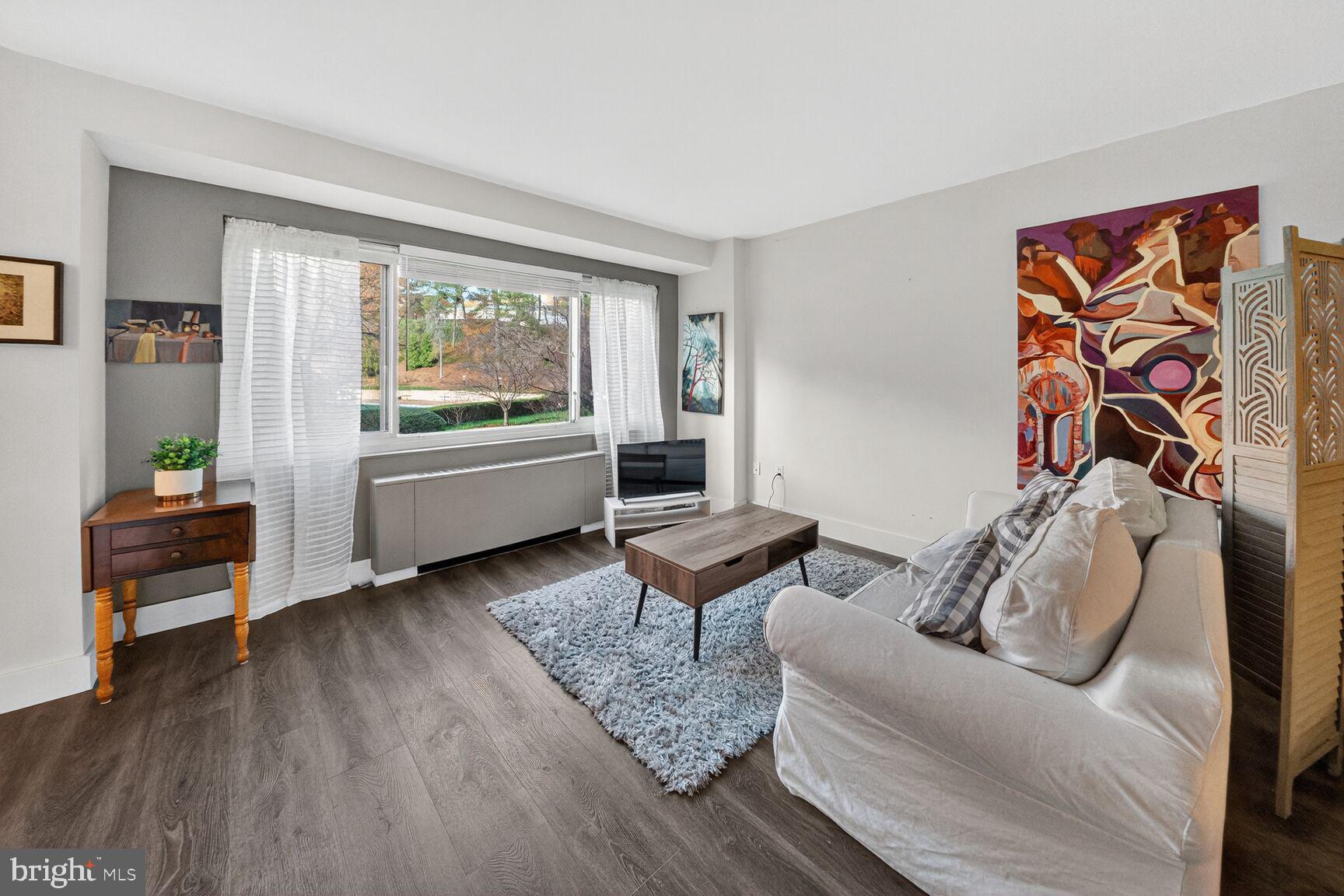 4201 Cathedral Avenue Northwest, Unit 218E Washington, DC 20016 - Photo 5 of 28 Picture Windows