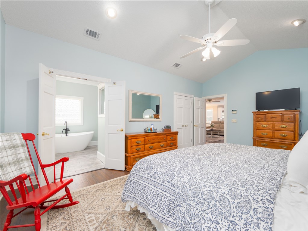202 Chesser Lane Folkston, GA 31537 - Photo 27 of 76 Primary Suite w/walk-in-closet