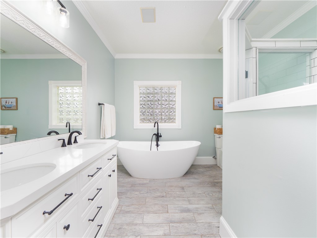 202 Chesser Lane Folkston, GA 31537 - Photo 28 of 76 Primary Bath