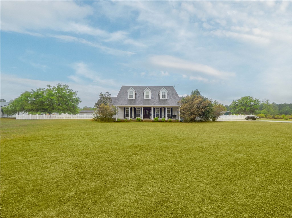202 Chesser Lane Folkston, GA 31537 - Photo 6 of 76 Beautiful Front Yard