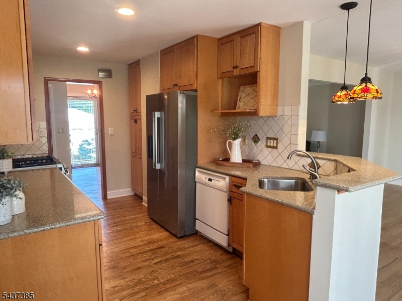 1591 Brookside Road Mountainside, NJ 07092 - Photo 15 of 31