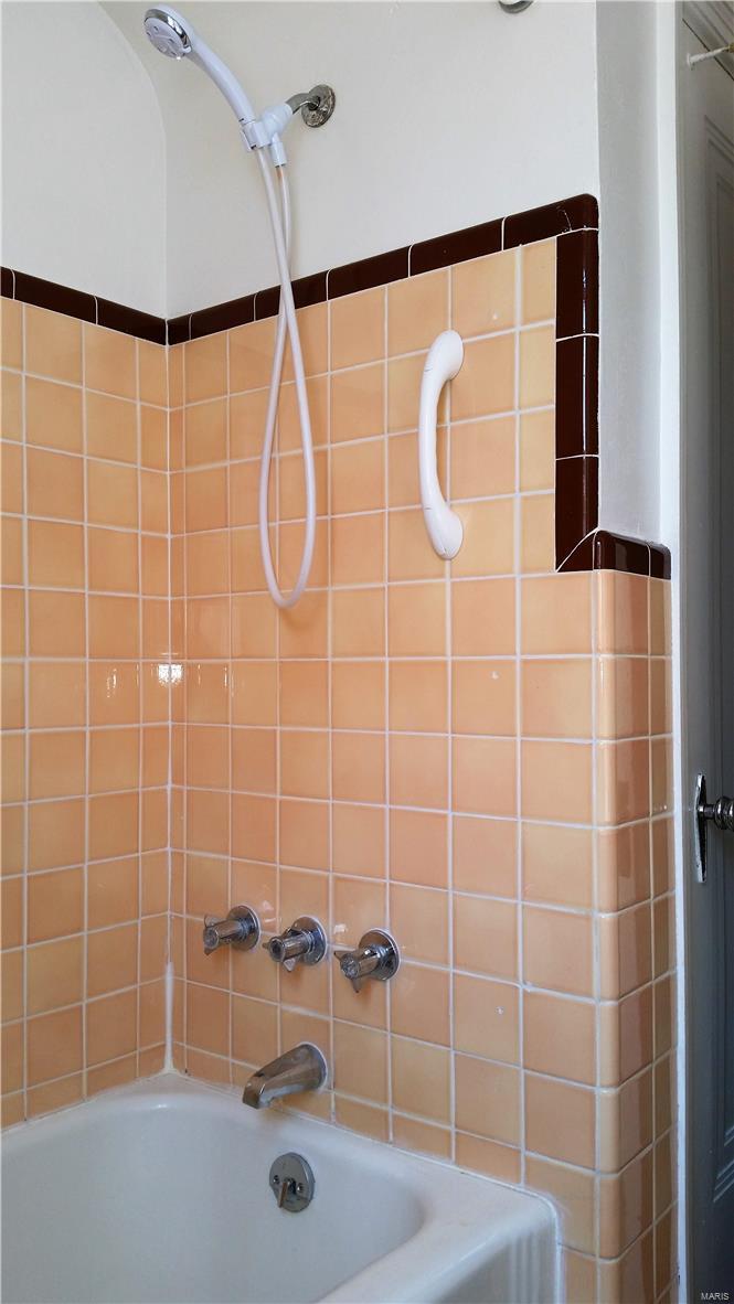 9014 Mathilda Avenue St. Louis, MO 63123 - Photo 8 of 19 Gallery Image 8