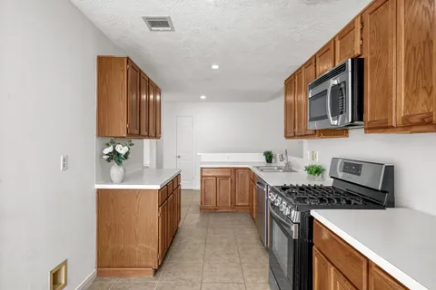 $295,000 | 3406 Hartfield Lane, Spring, TX 77388