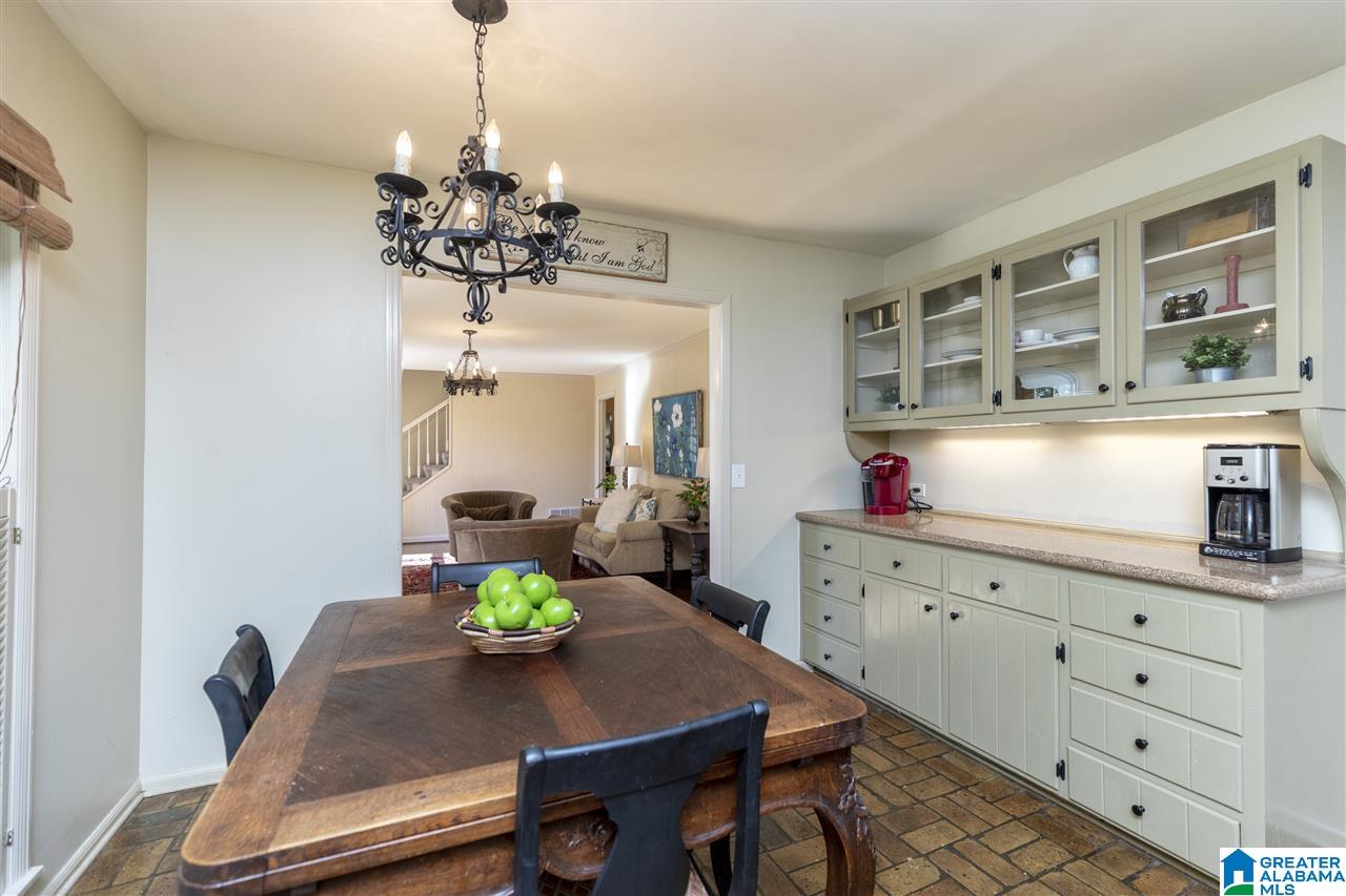 2621 Southminster Road Birmingham, AL 35243 - Photo 13 of 40