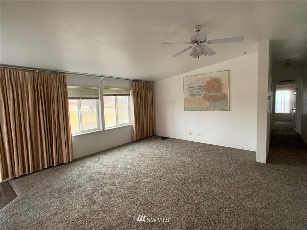 14493 Empire Road Ephrata, WA 98823 - Photo 8 of 19 Gallery Image 8