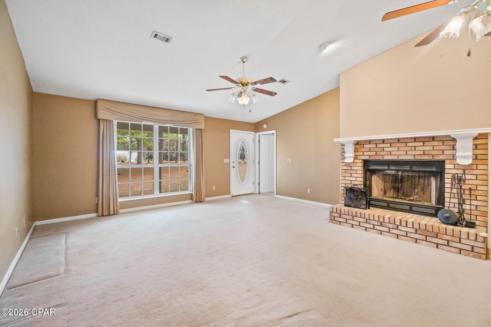 4127 Cliff Road Graceville, FL 32440 - Photo 4 of 39 Gallery Image 4
