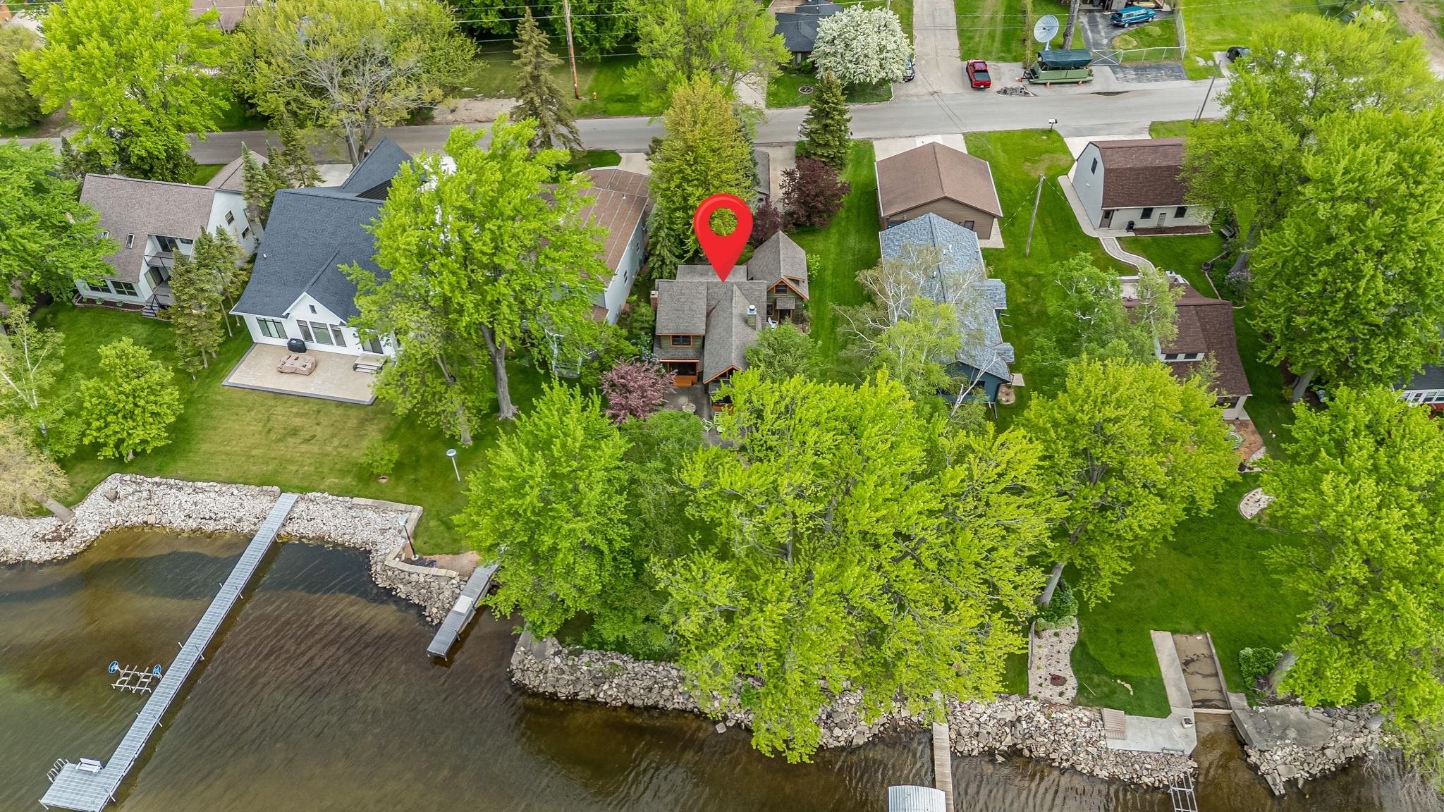 1783 Brighton Beach Road Menasha, WI 54952 - Photo 3 of 65