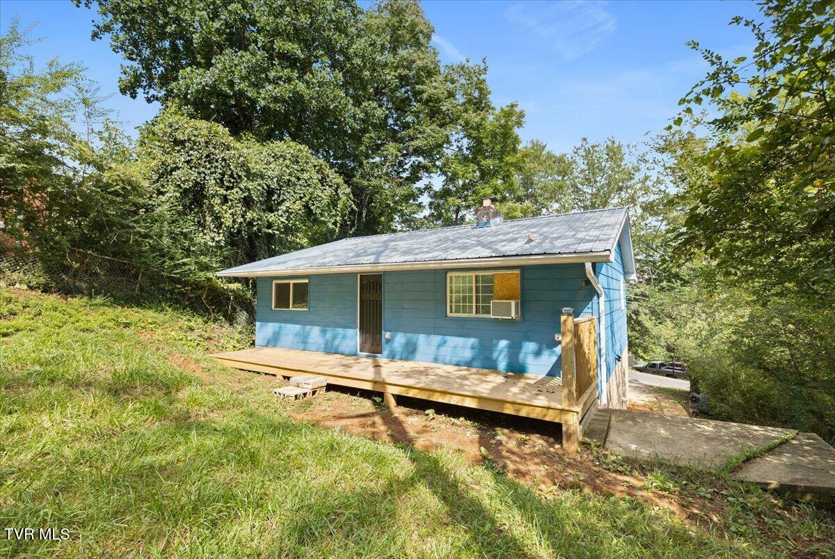 1229 Ridgecrest Avenue Kingsport, TN 37665 - Photo 30 of 39 30-128A5958