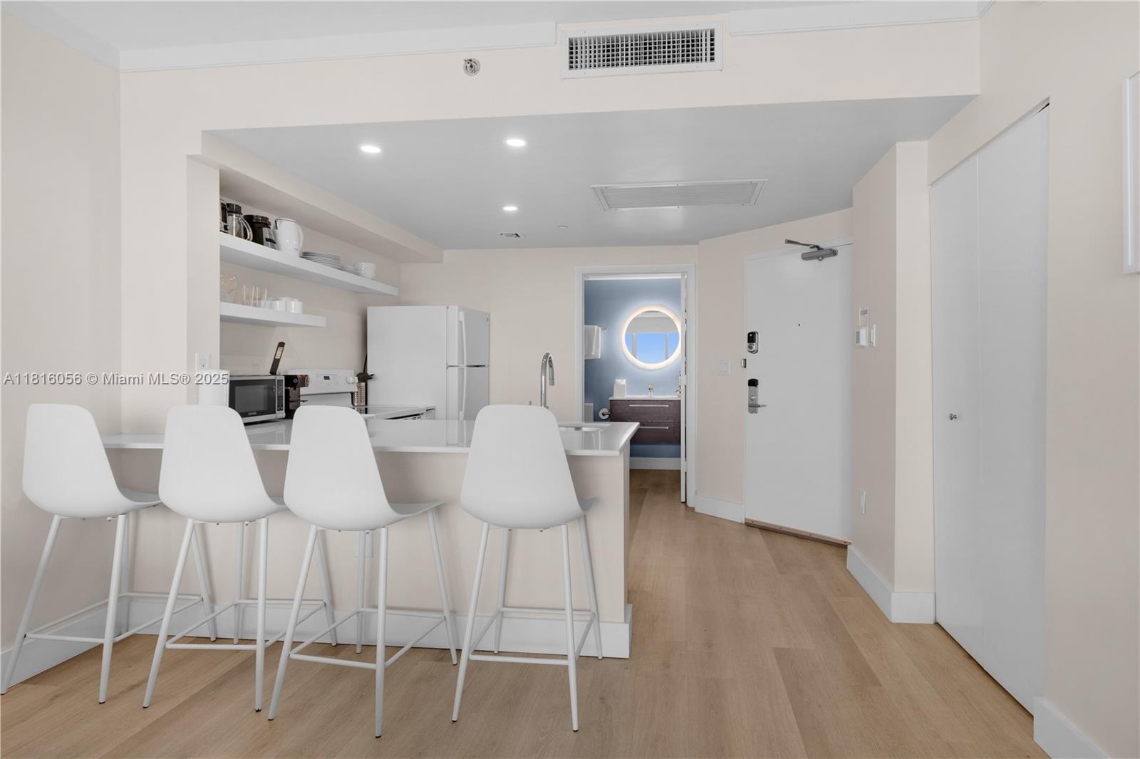 2889 McFarlane Road, Unit 1504 Miami, FL 33133 - Photo 10 of 27 Gallery Image 10