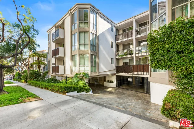 $3,500 | 8530 Holloway Drive, Unit 318, West Hollywood, CA 90069