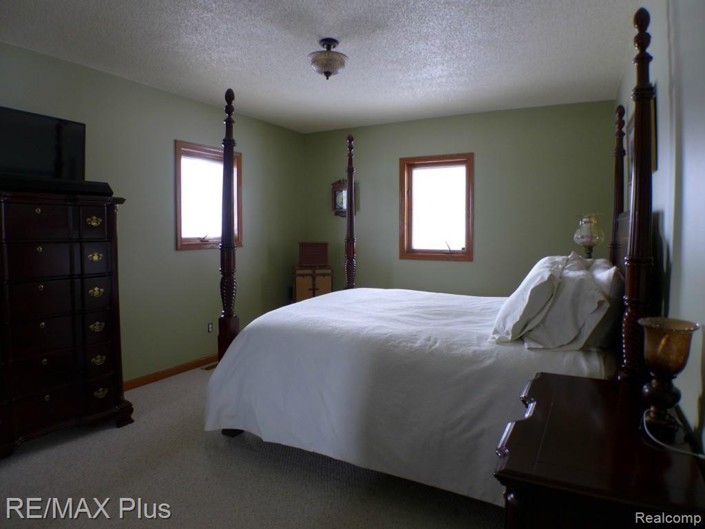 1195 South Vassar Road Davison, MI 48423 - Photo 8 of 16 P1000772.jpg