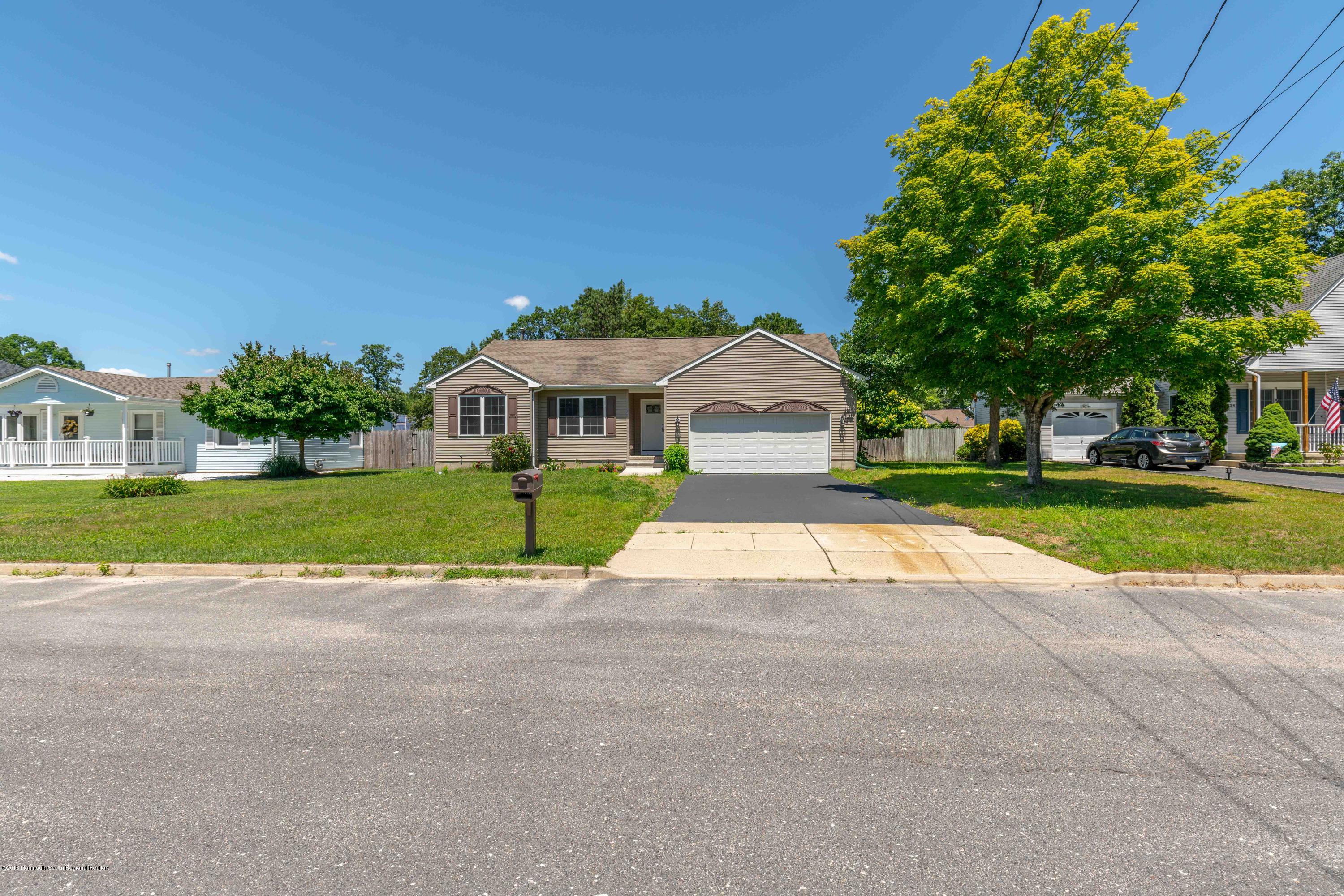 120 Bowline Road Manahawkin, NJ 08050 - Photo 1 of 25 DSC05078 - Copy - Copy