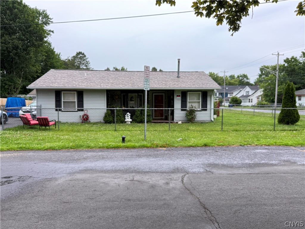102 Rill Avenue Syracuse, NY 13205 - Photo 2 of 4