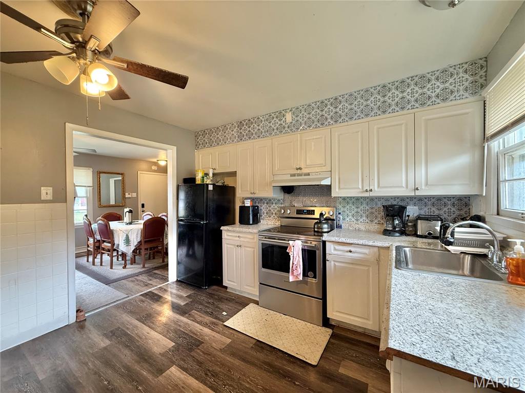 130 Ruth Drive Florissant, MO 63031 - Photo 4 of 26