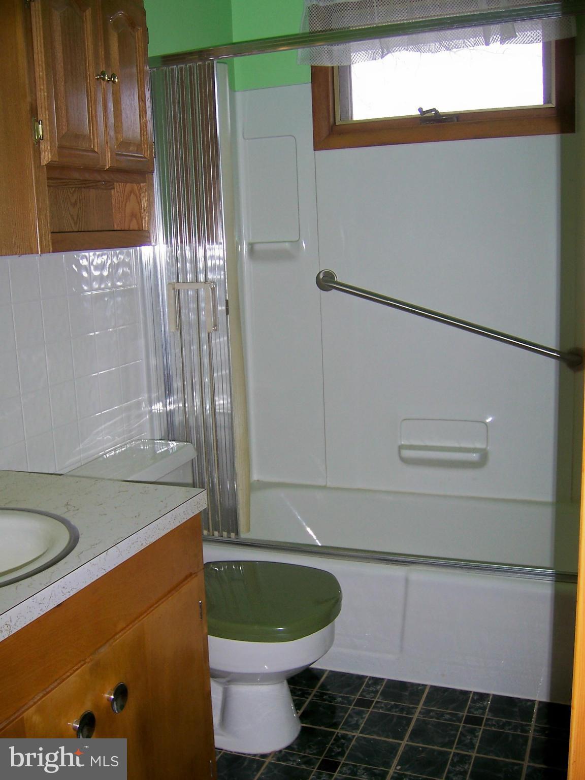 3818 Old Hanover Road Westminster, MD 21158 - Photo 15 of 20 Bath