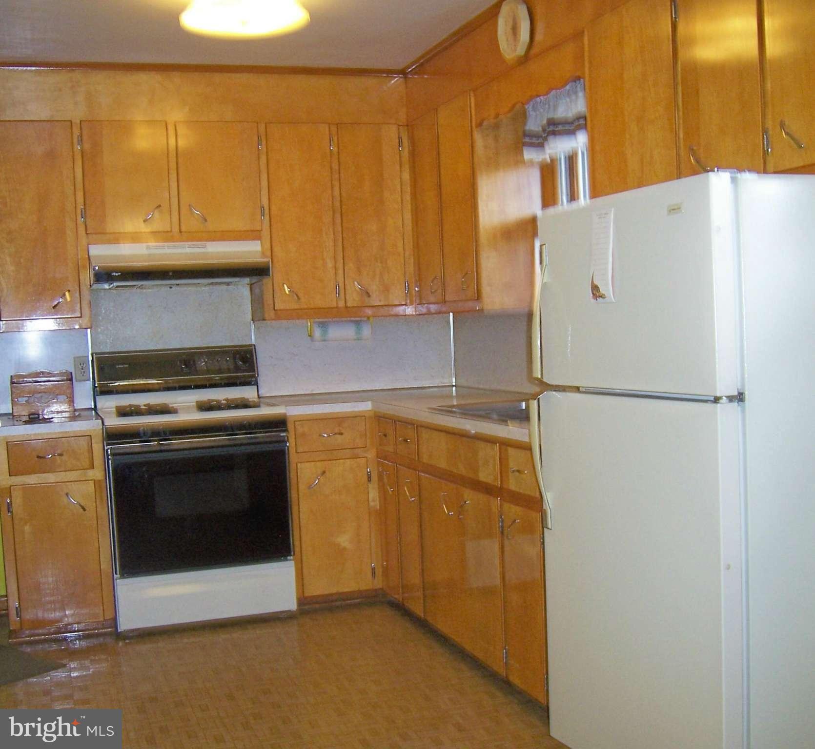 3818 Old Hanover Road Westminster, MD 21158 - Photo 5 of 20 Kitchen