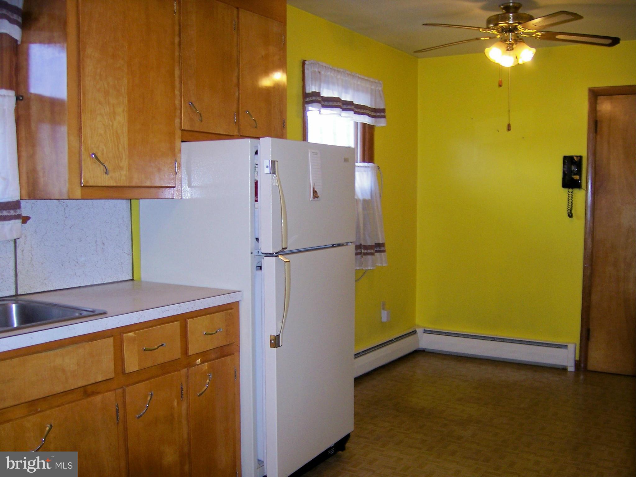 3818 Old Hanover Road Westminster, MD 21158 - Photo 6 of 20 Kitchen