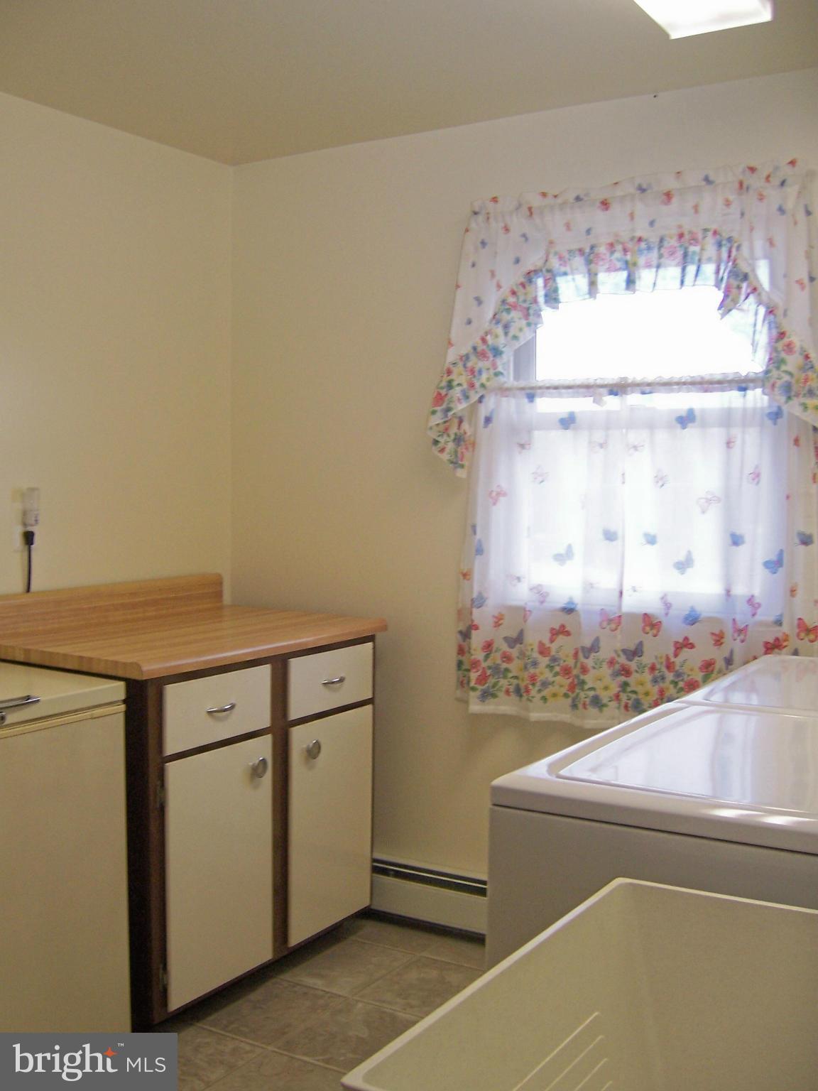 3818 Old Hanover Road Westminster, MD 21158 - Photo 8 of 20 Interior (General)