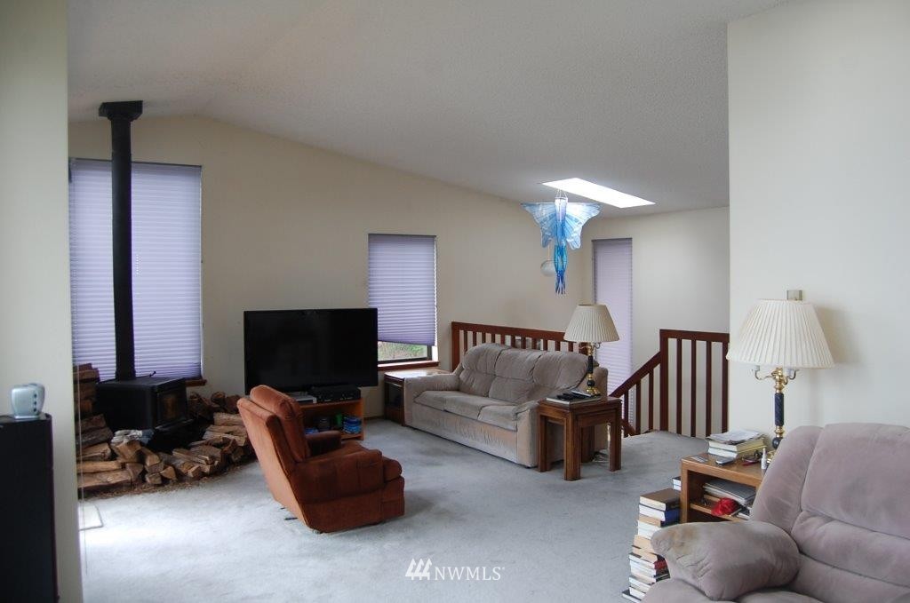 8047 Zangle Road Northeast Olympia, WA 98506 - Photo 12 of 23 Gallery Image 12
