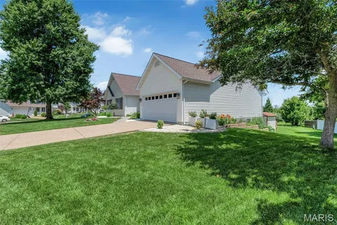 $450,000 | 2202 Wild Pigeon Drive, O'Fallon, MO 63368