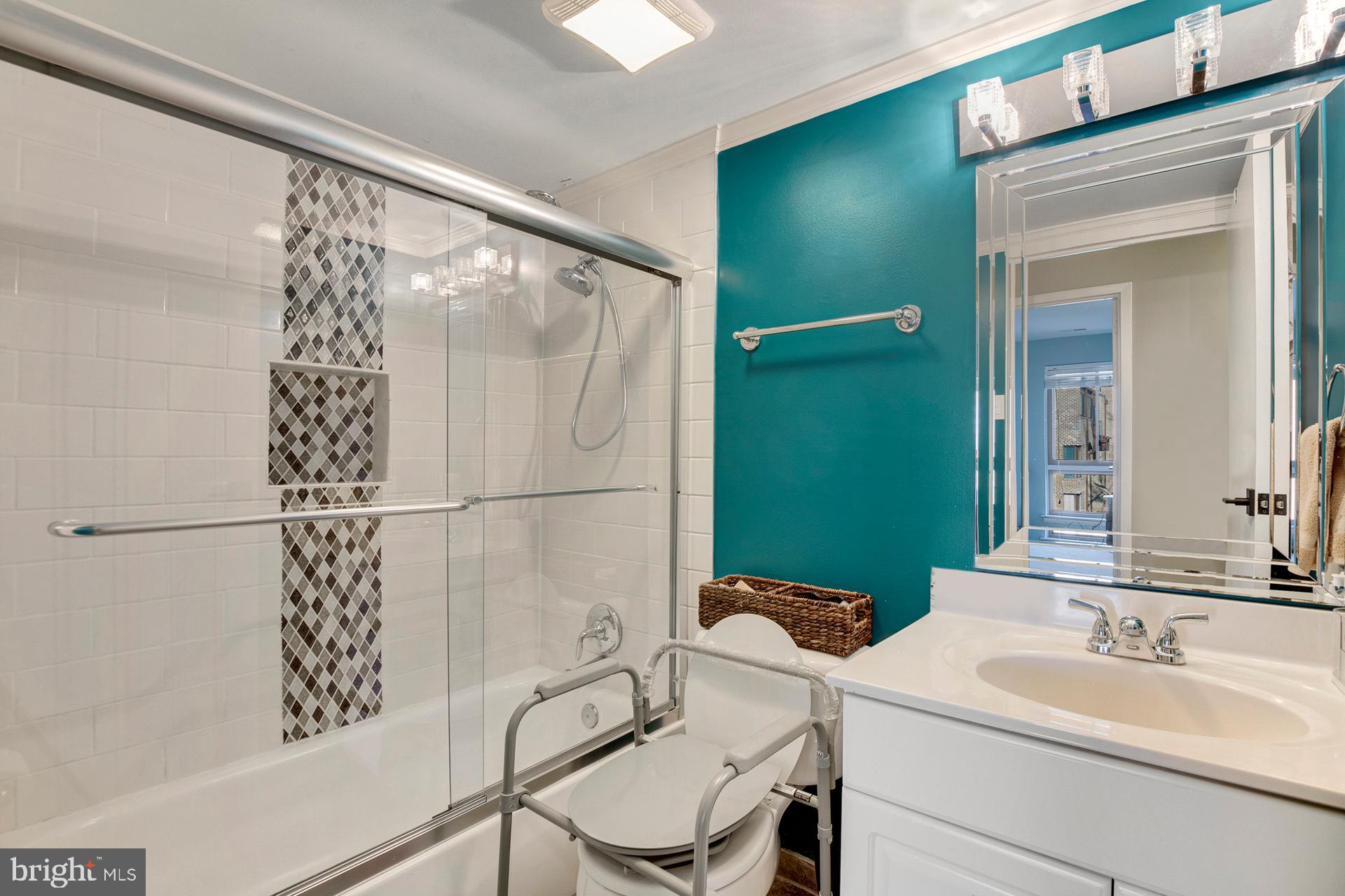 11216 Chestnut Grove Square, Unit 217 Reston, VA 20190 - Photo 19 of 31 Gallery Image 19