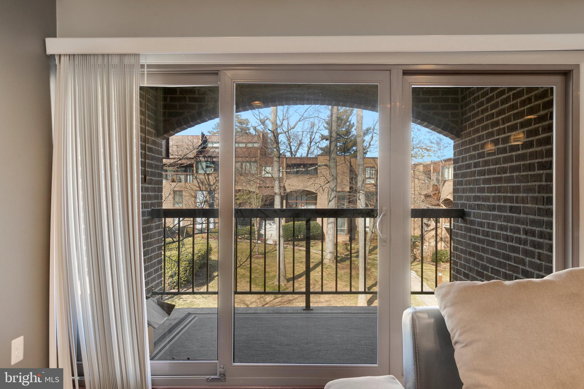 11216 Chestnut Grove Square, Unit 217 Reston, VA 20190 - Photo 20 of 31 Gallery Image 20