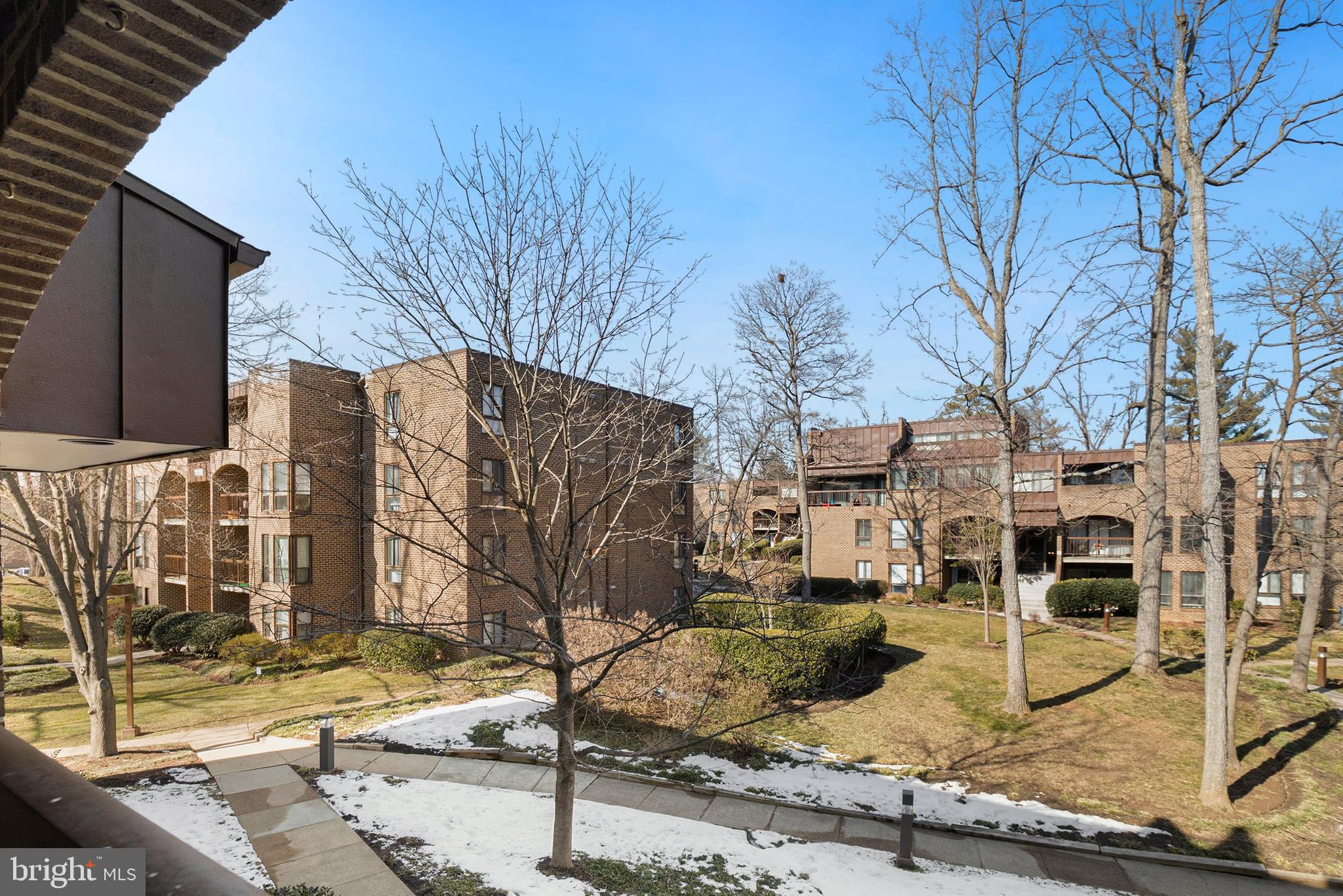 11216 Chestnut Grove Square, Unit 217 Reston, VA 20190 - Photo 22 of 31 Gallery Image 22