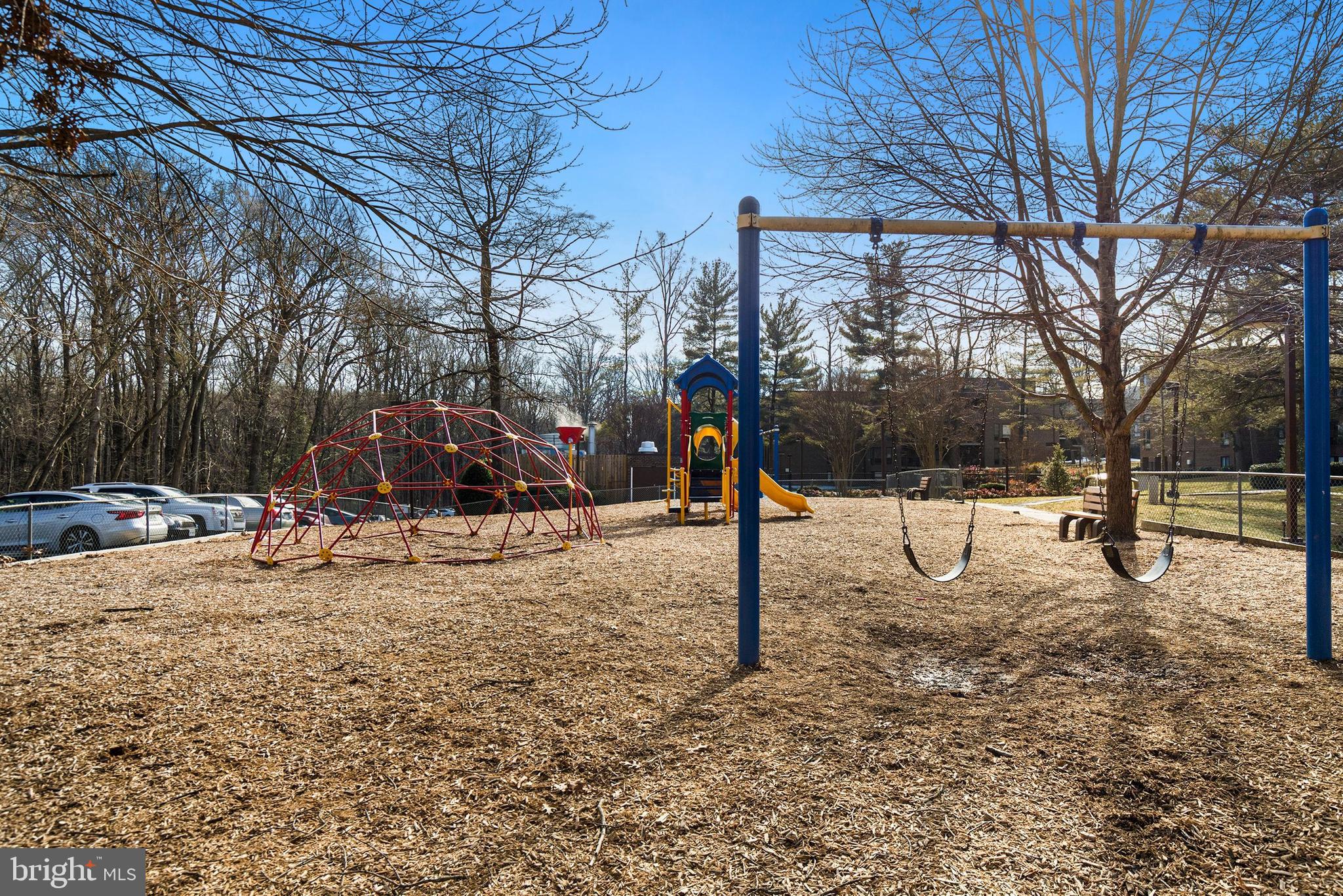 11216 Chestnut Grove Square, Unit 217 Reston, VA 20190 - Photo 27 of 31 Gallery Image 27