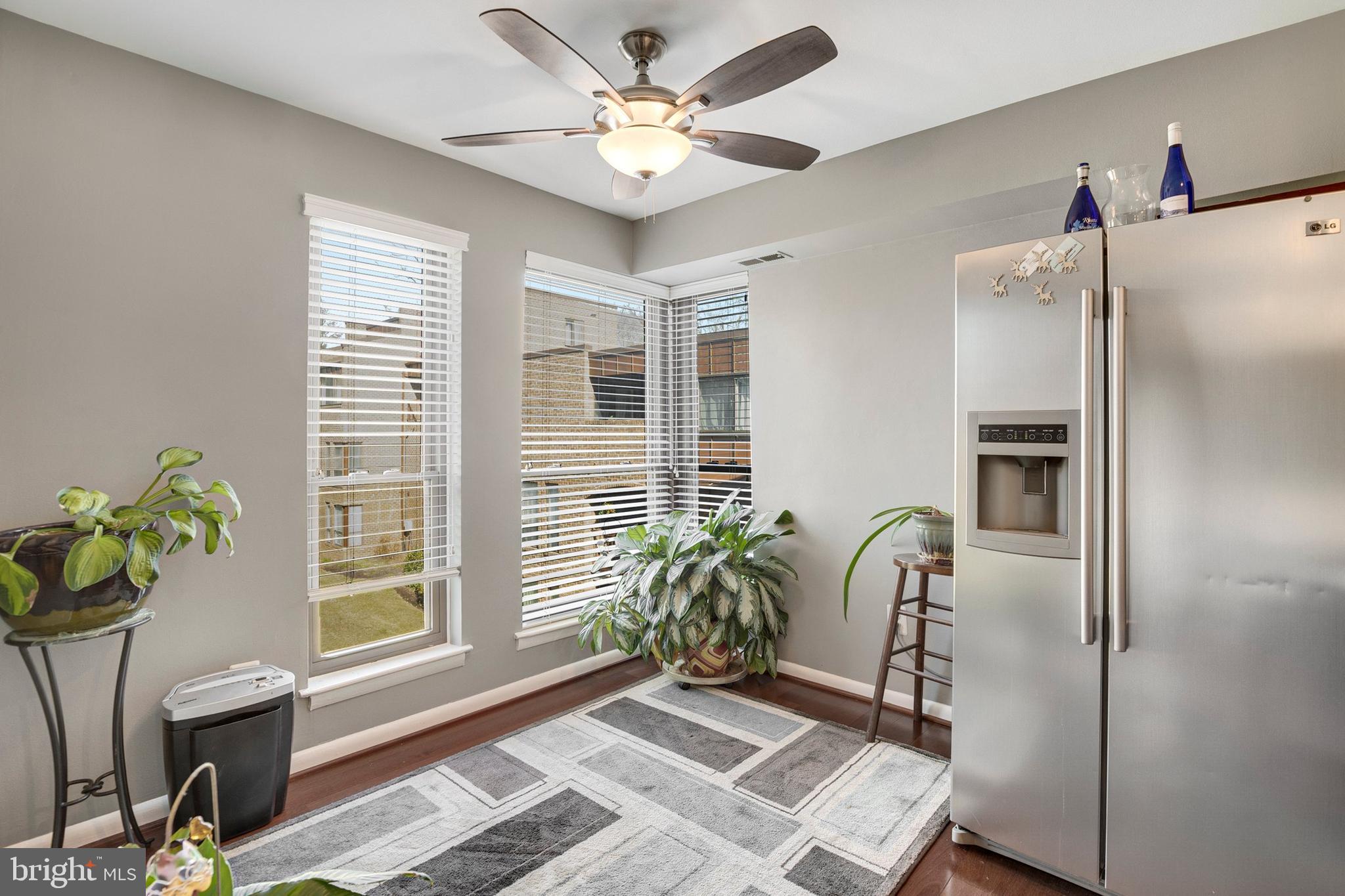 11216 Chestnut Grove Square, Unit 217 Reston, VA 20190 - Photo 5 of 31 Gallery Image 5