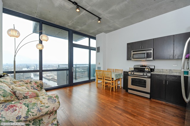 235 West Van Buren Street, Unit 3008 Chicago, IL 60607 - Photo 7 of 20