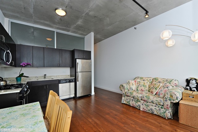 235 West Van Buren Street, Unit 3008 Chicago, IL 60607 - Photo 8 of 20