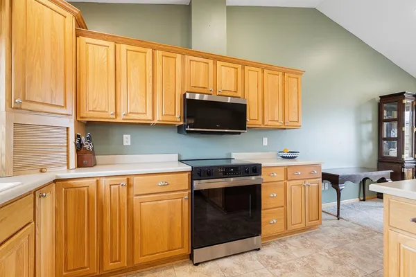 $320,000 | 1221 Patricia Court, Marshall, MN 56258