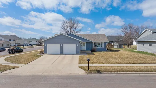 $320,000 | 1221 Patricia Court, Marshall, MN 56258